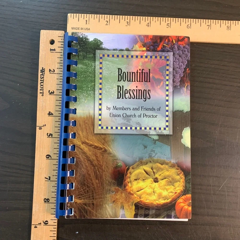 Bountiful Blessings Union‎ Church of Proctor Vermont Community Cookbook 2002 VT